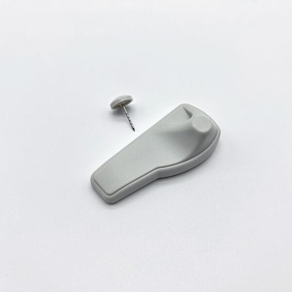 Dual-Frequency Textile RFID Tag For Garments